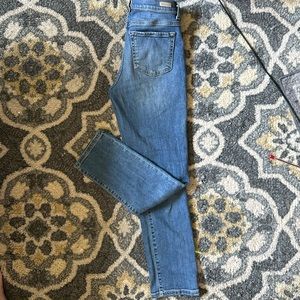 Sneek Peak Straight Jean